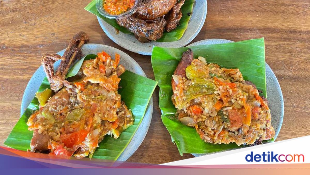 Warung Bebek Goreng Ayam Bakar dan Soto: Rasa yang Menggigit Jiwa Cilacap